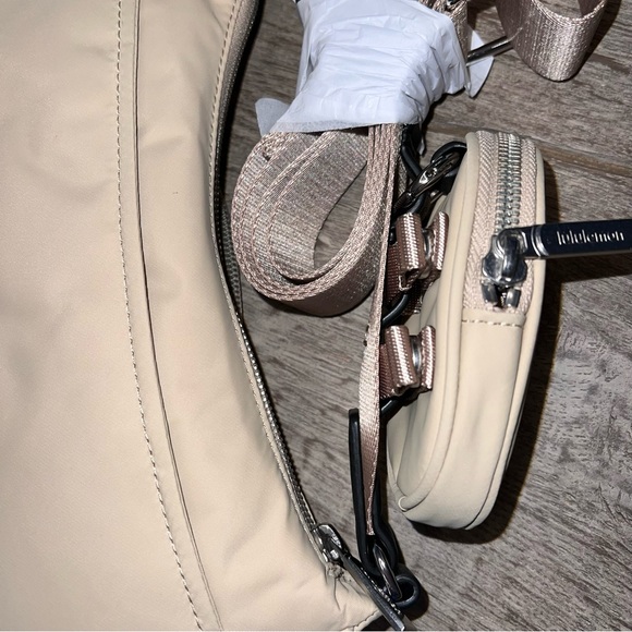 NWT LULULEMON Crossbody with Nano Pouch 2L Trench New with Tags TRNH - Picture 9 of 10